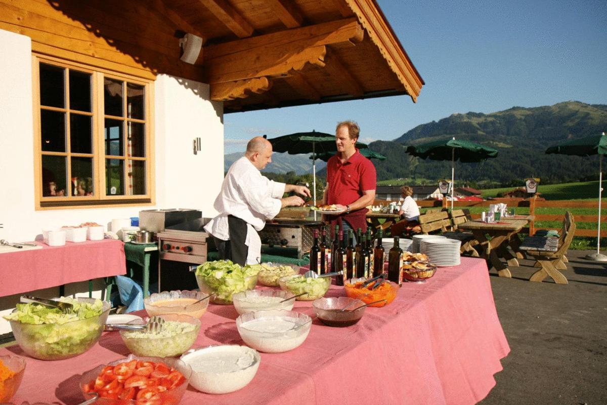 Hotel Hubertus Mit Erlebnislandgasthof Reitherwirt Kitzbühel Eksteriør bilde