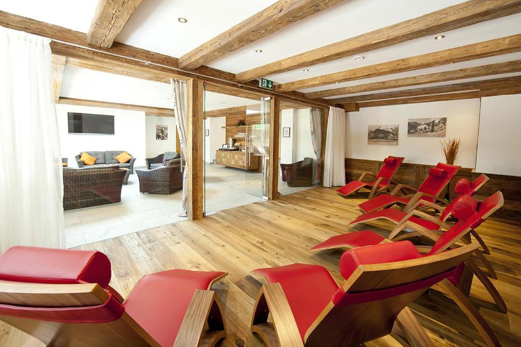 Hotel Hubertus Mit Erlebnislandgasthof Reitherwirt Kitzbühel Eksteriør bilde