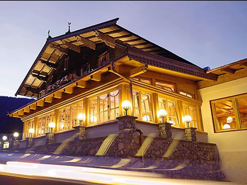 Hotel Hubertus Mit Erlebnislandgasthof Reitherwirt Kitzbühel Eksteriør bilde