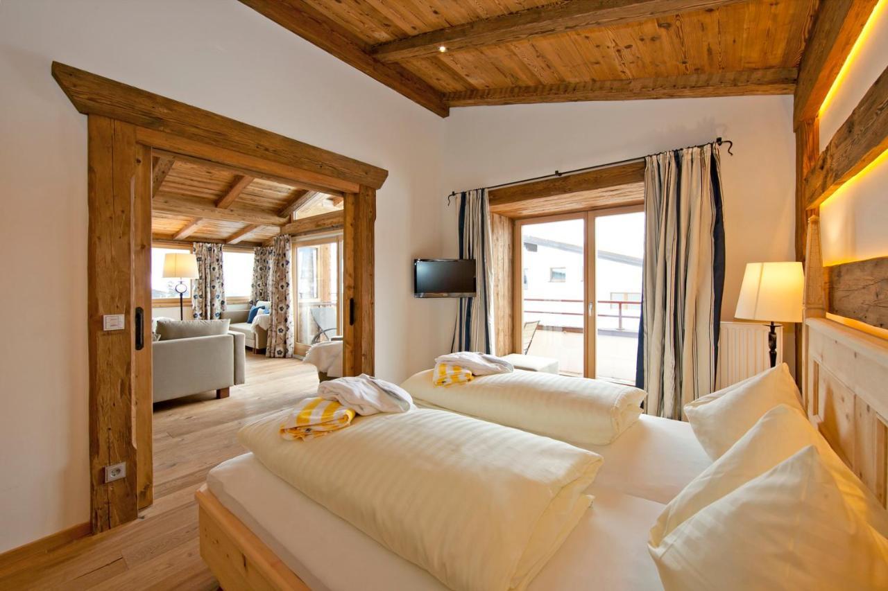 Hotel Hubertus Mit Erlebnislandgasthof Reitherwirt Kitzbühel Eksteriør bilde
